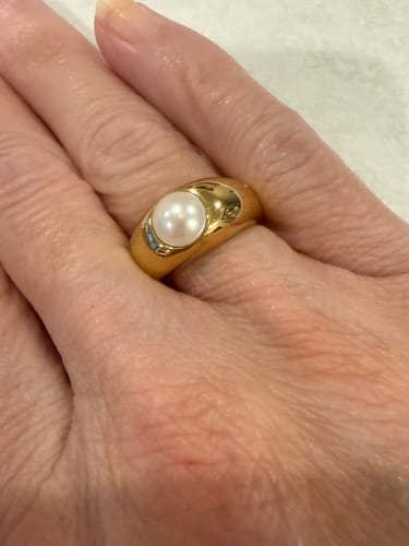 Customer photo review of CRYSTAL PEARL DOME RING