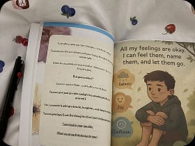 Customer photo review of Scaleszn Mindset Journal For Kids