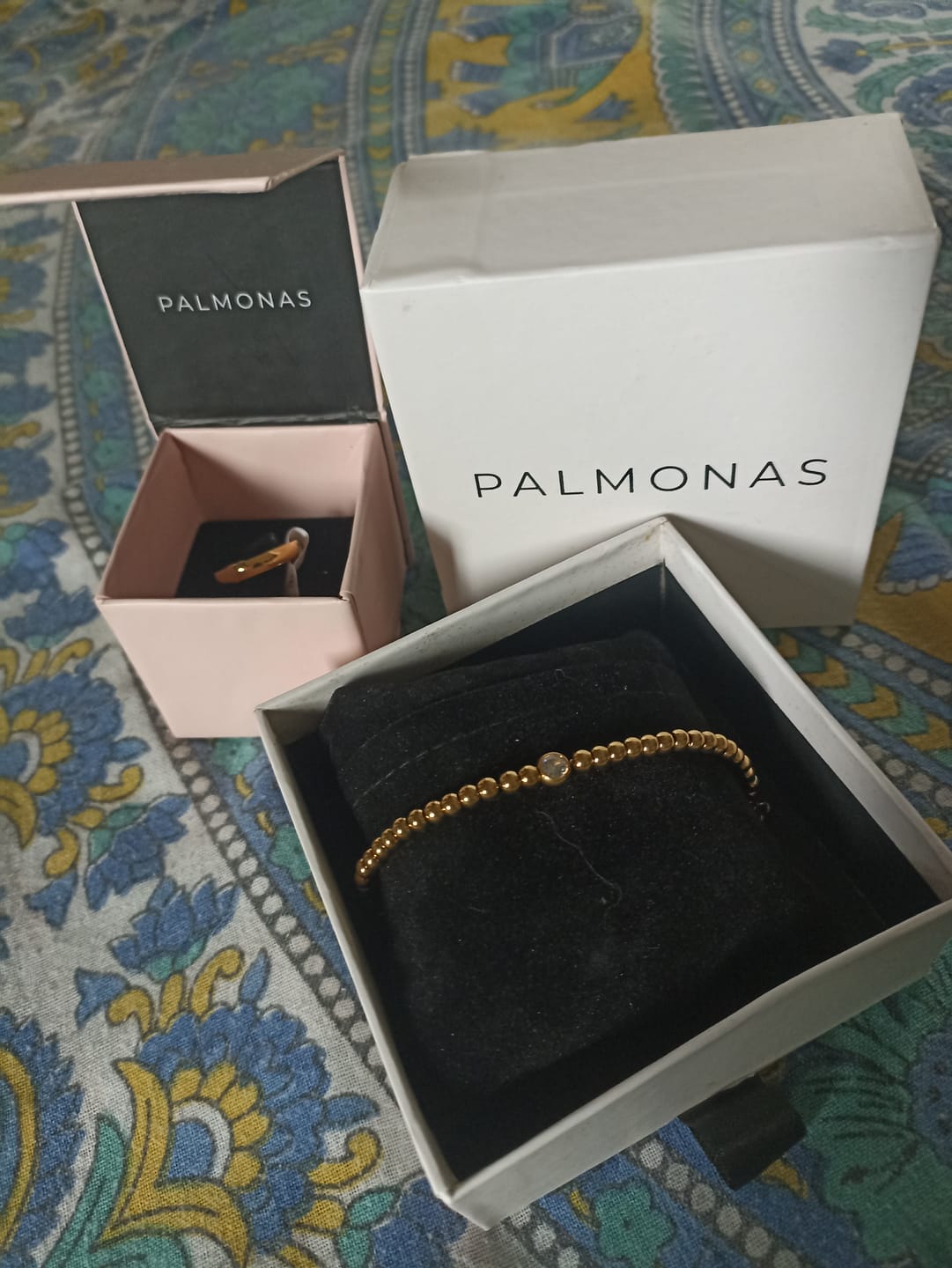 Customer photo review of Lustre Band Classic Ring