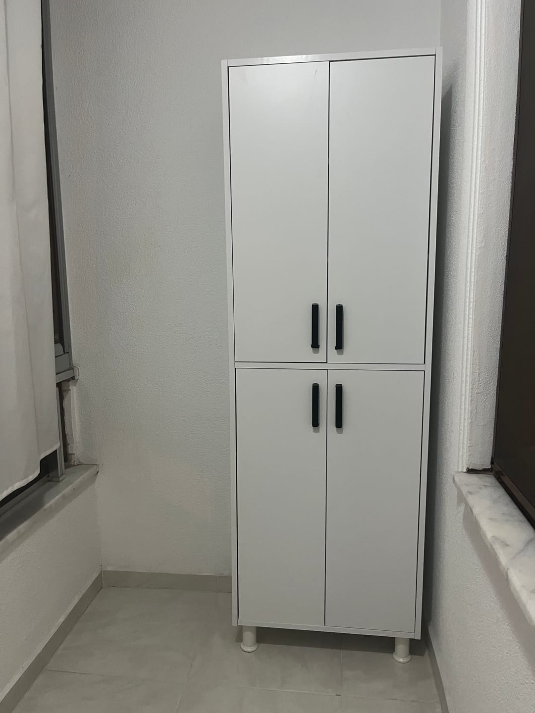 Customer photo review of Rani F1 Çok Amaçlı Dolap 4 Kapaklı 6 Raflı Banyo Kiler Mutfak Dolabı Beyaz M4