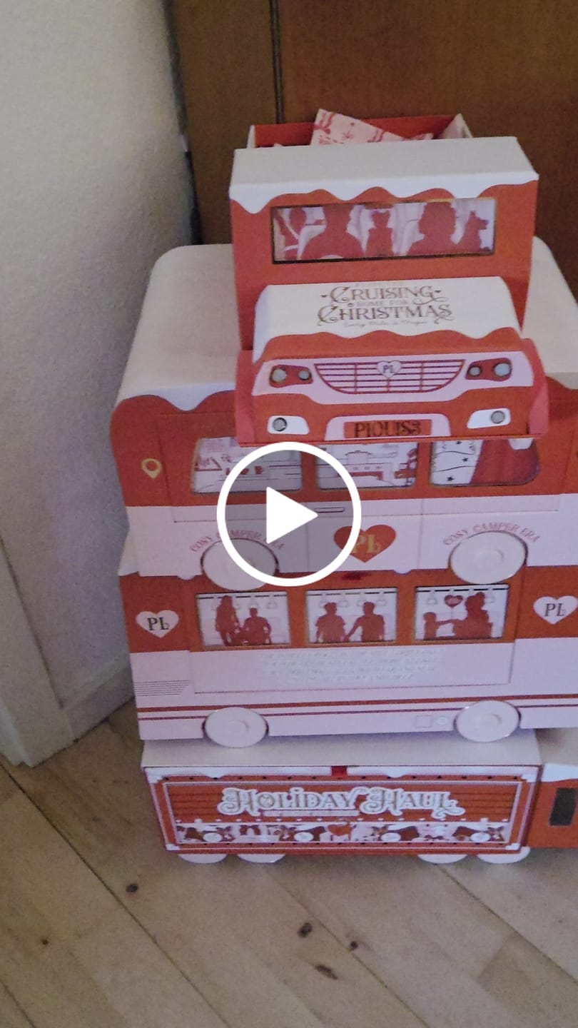Customer video review of Cruising Home For Christmas Makeup & Beauty Advent Calendar 2025