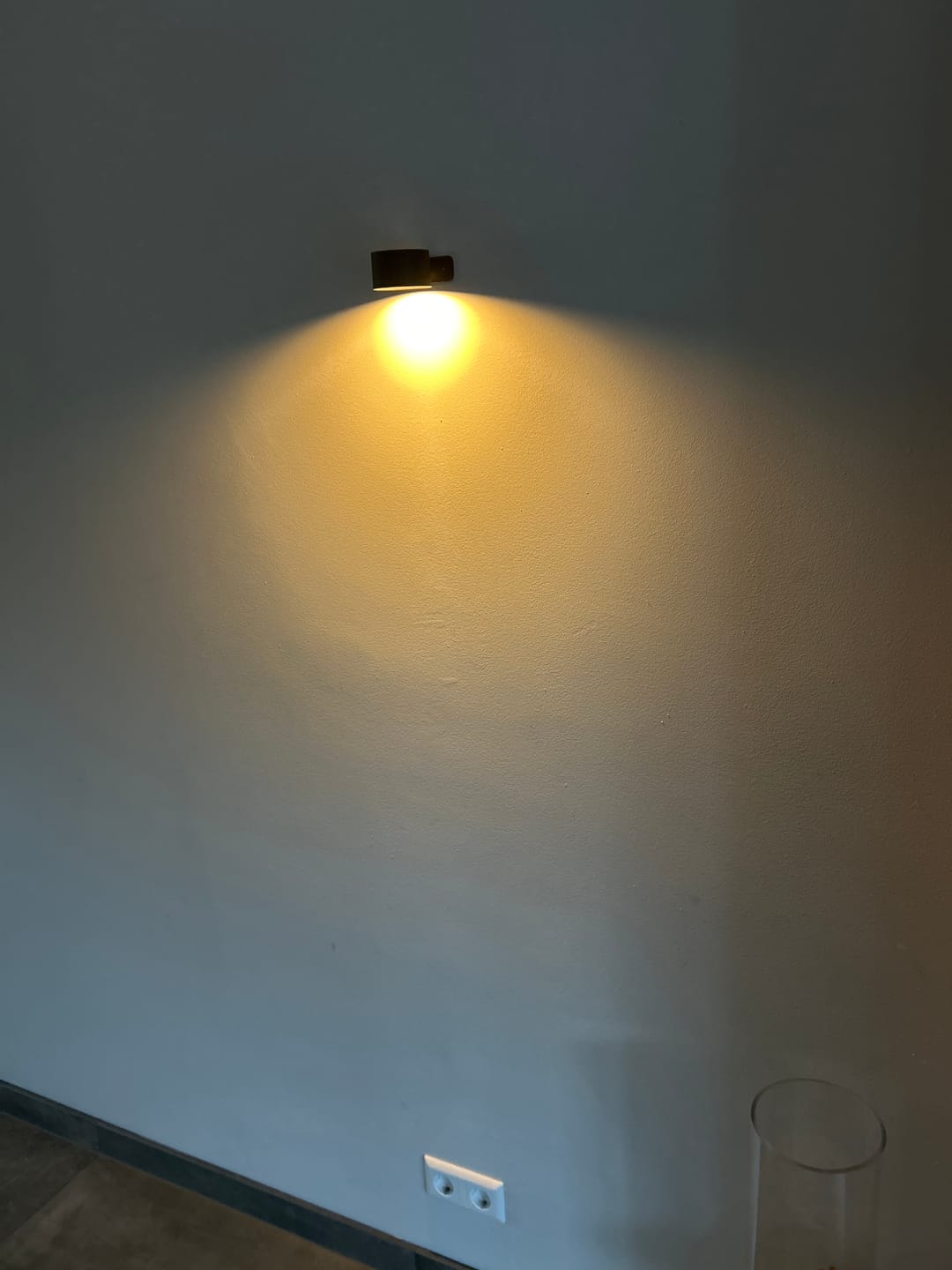 Customer photo review of ENDLESS Wandlamp