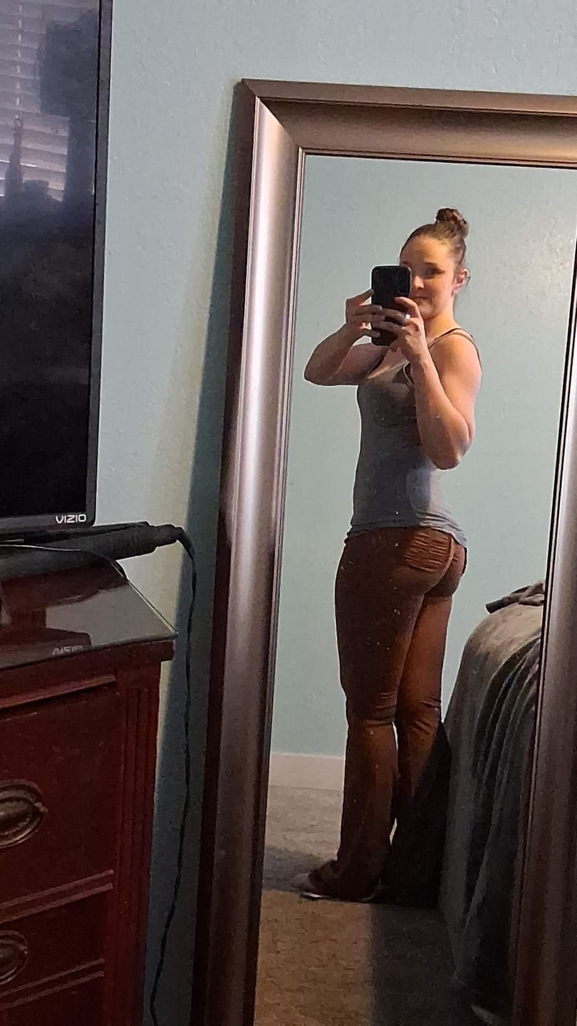 Customer photo review of Curve X Flare Leggings