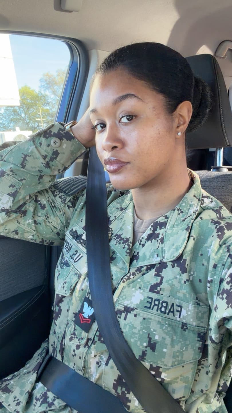 Customer photo review of BLACK MULBERRY SILK HAIR-BUN MAKER FOR MILITARY HAIR BUN