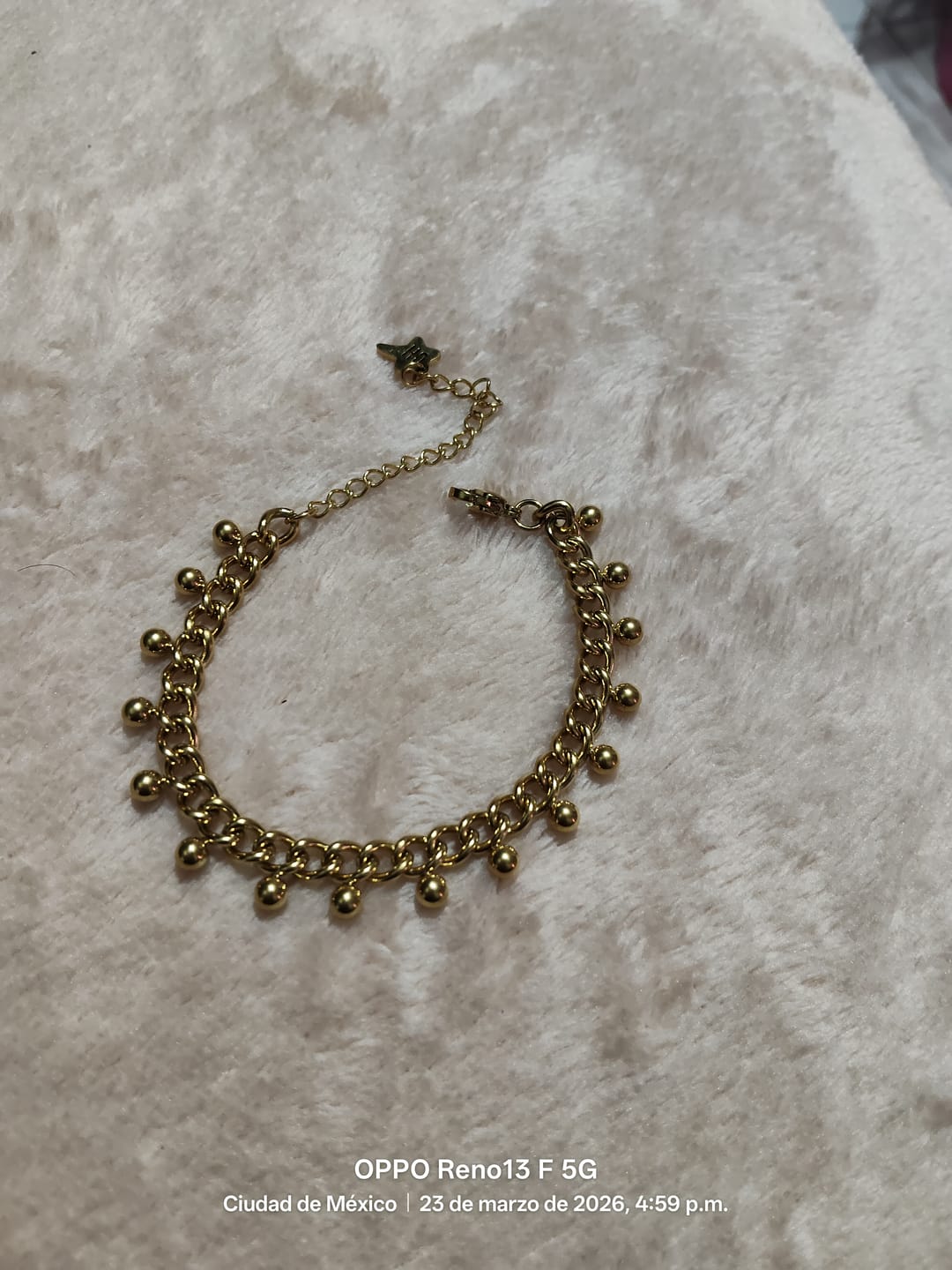 Customer photo review of Pulsera Chelsea
