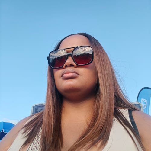 Customer photo review of 5X5 OMBRE CHOC BROWN VIETNAMESE SDD BONE STRAIGHT WIGS