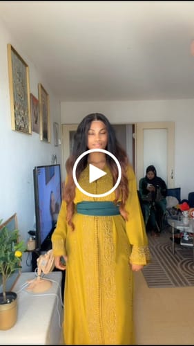 Customer video review of Kaftan Topaz