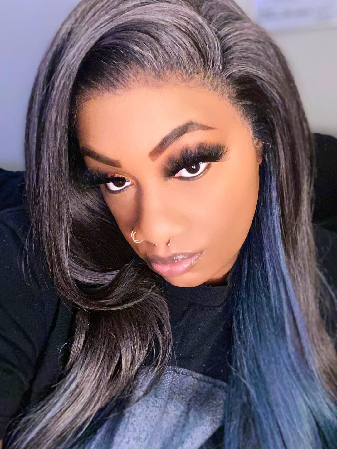 Customer photo review of Outre Perfect Hairline True Frontal Glueless Hand-Tied 13x6 HD Lace Front Wig - PEAK 717 - Pre-Shaped