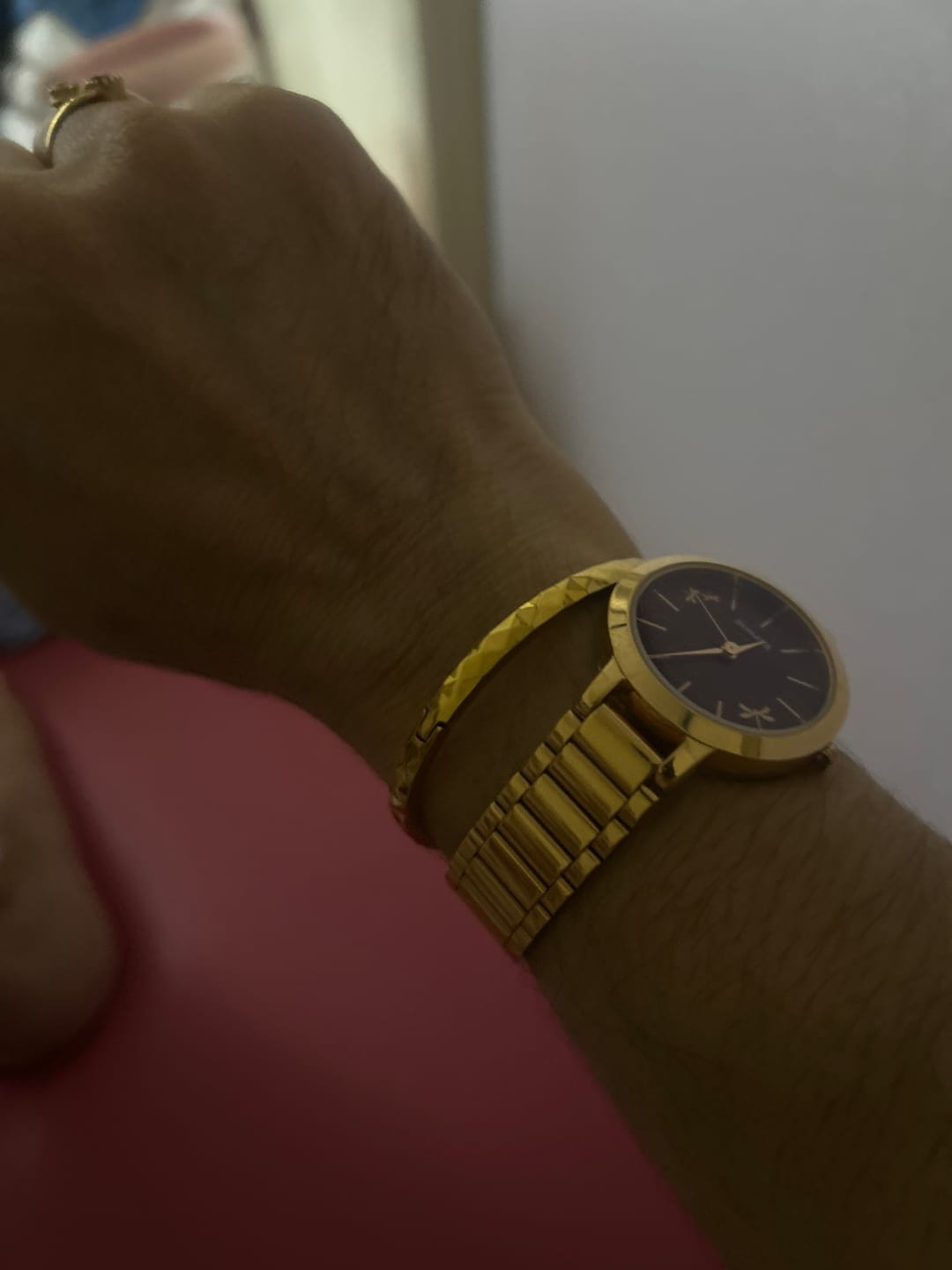 Customer photo review of Gilded Haze Bangle Bracelet