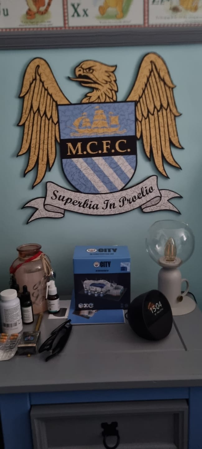 Customer photo review of Manchester City FC® Retro Crest - Wooden Puzzle