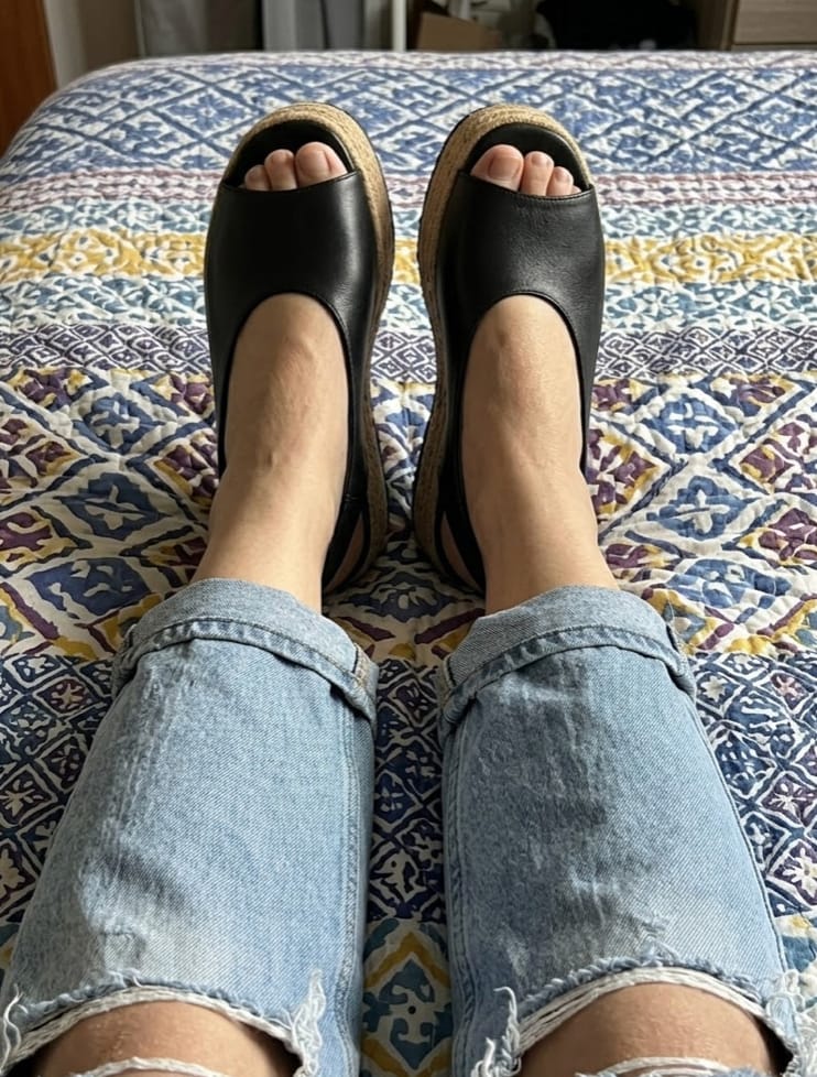 Customer photo review of Agnesa Black