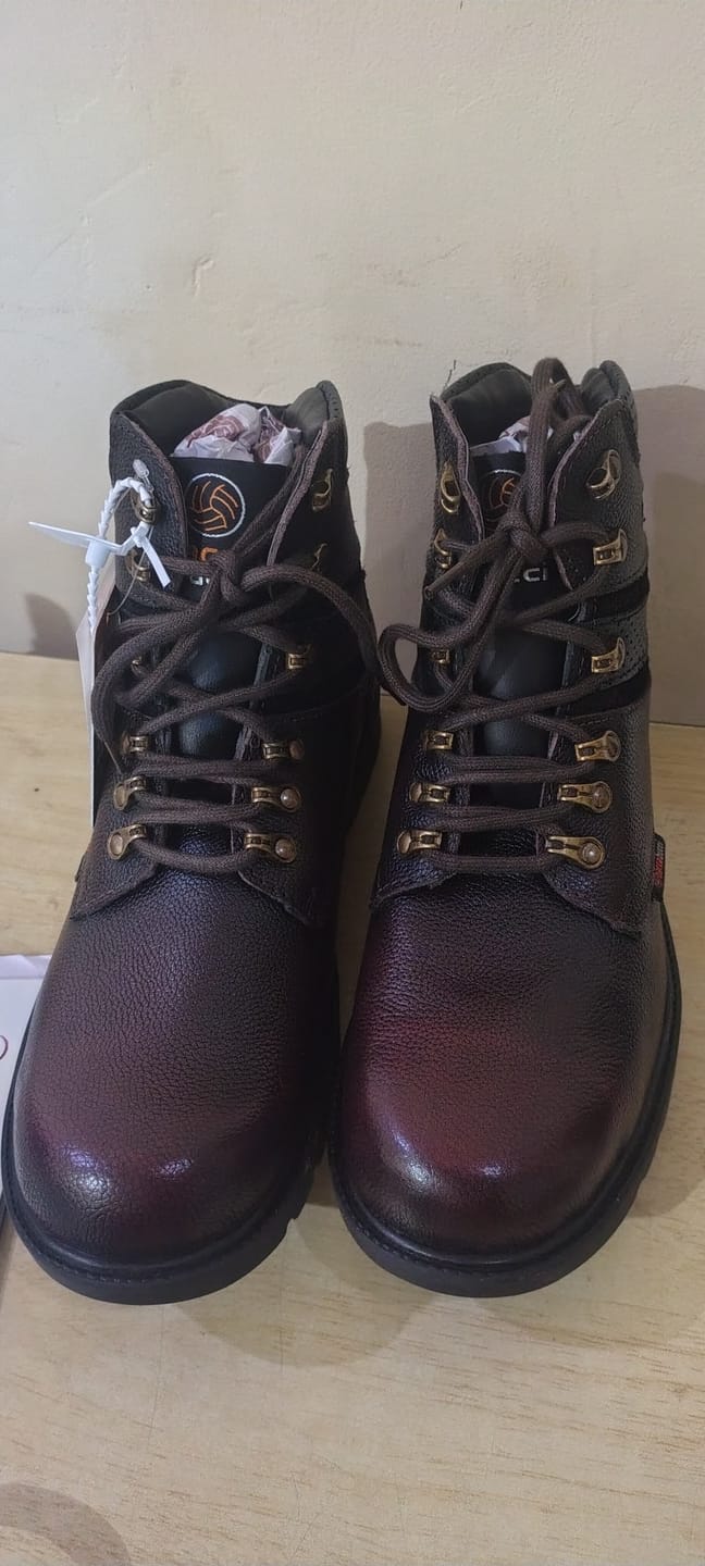 Customer photo review of Bacca Bucci Steel Toe Boots