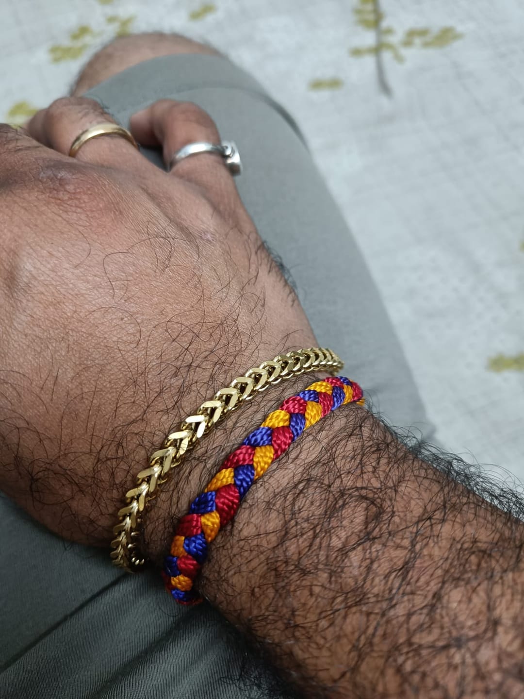 Customer photo review of Classic Gold Chain Bracelet