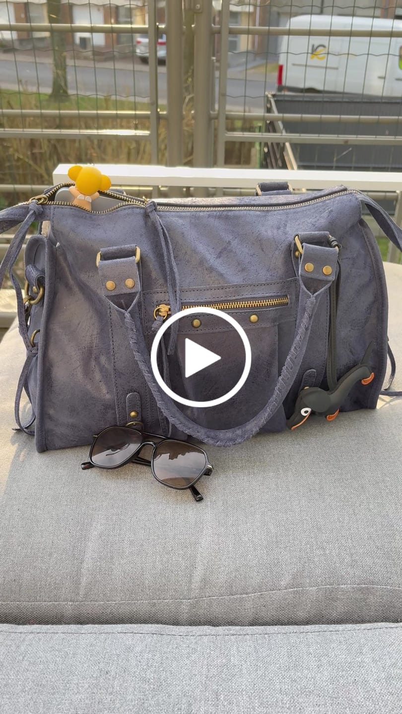 Customer video review of It girl bag navy