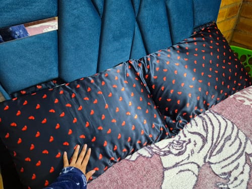 Customer photo review of Funda de Satín