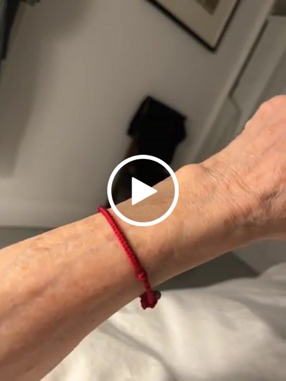 Customer video review of Buddha Stones Red String Jade Connection Bracelet