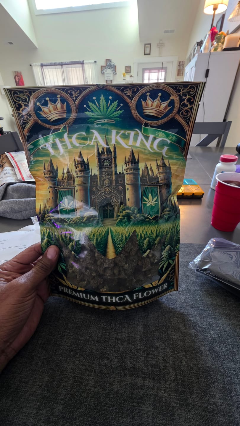 Customer photo review of Diamond Rain Runtz Greenhouse THCA
