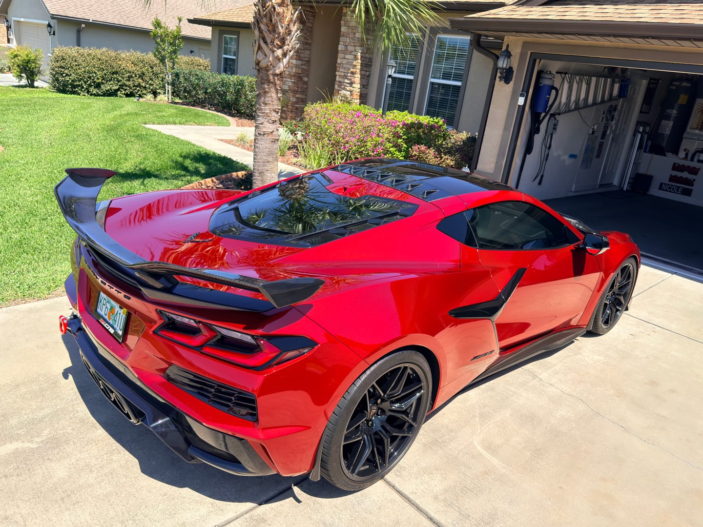 Customer photo review of Z06 Conversion Corvette C8 All Model DRY CARBON FIBER Rear High Wing