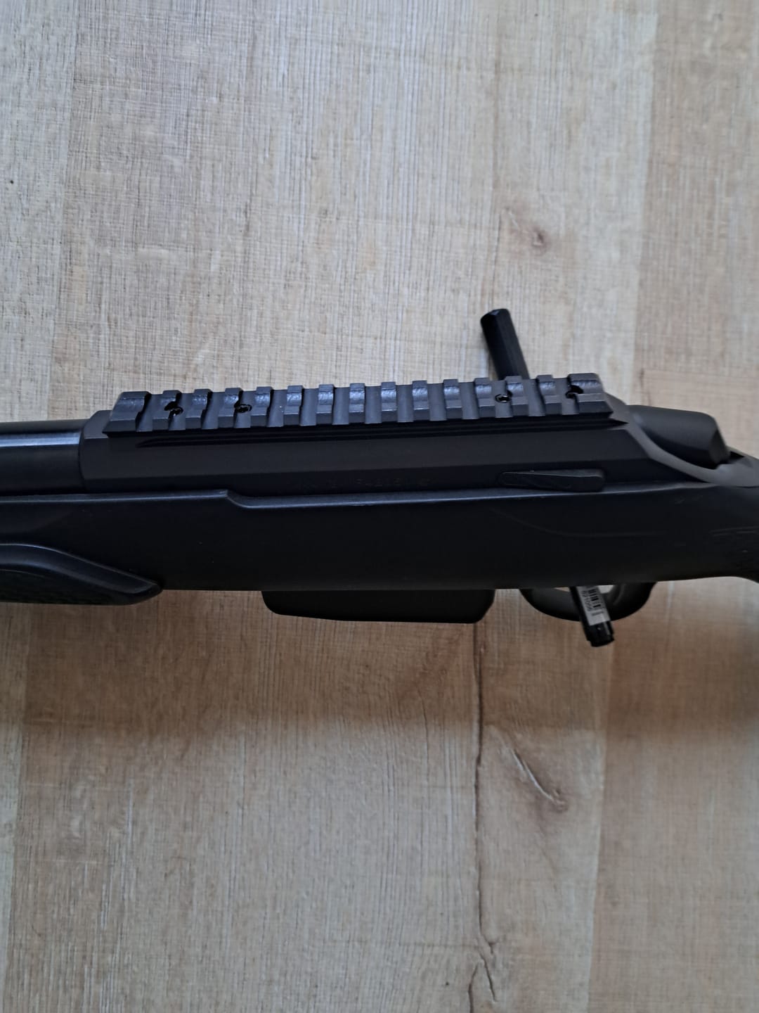 Customer photo review of Vector Optics SCTIK-01 Stahl Picatinny Schiene für Tikka T3 156mm