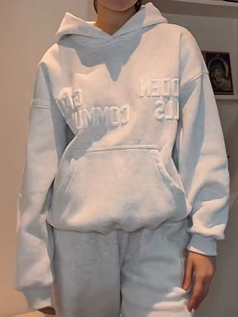 Customer photo review of GATED COMMUNITY HOODIE LIGHT GREY