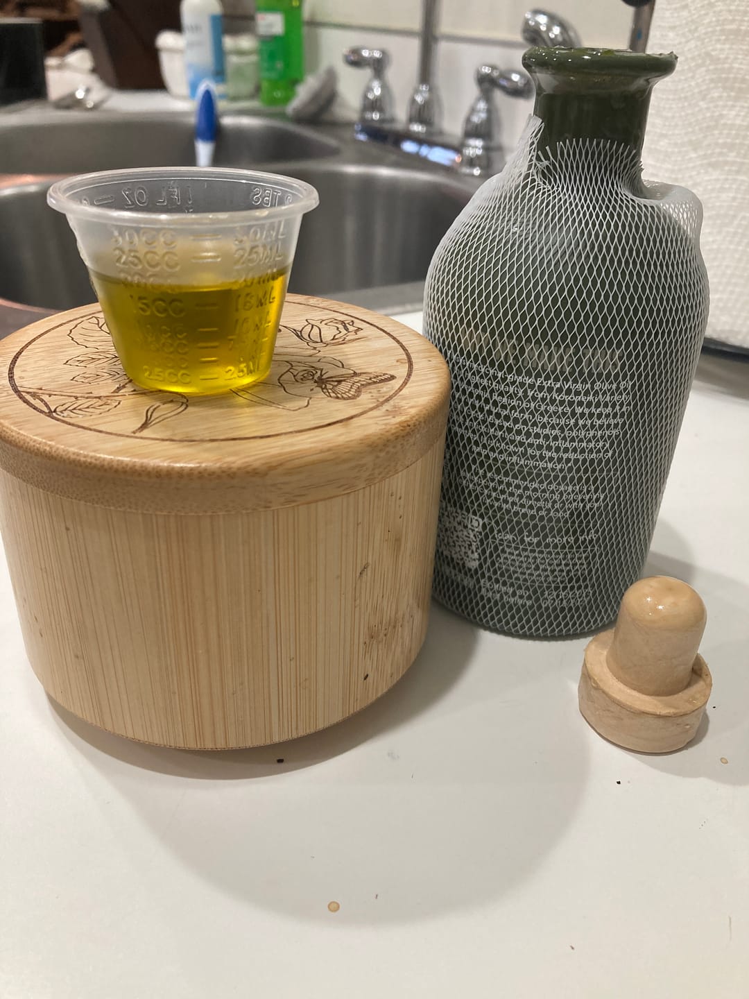 Customer photo review of 1200+ Polyphenol Organic Extra Virgin Olive Oil