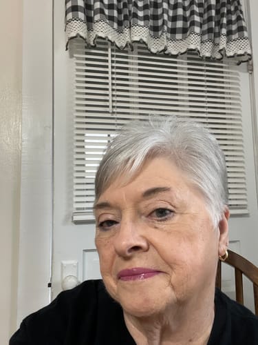 Customer photo review of Color Changing 4 in 1 Foundation