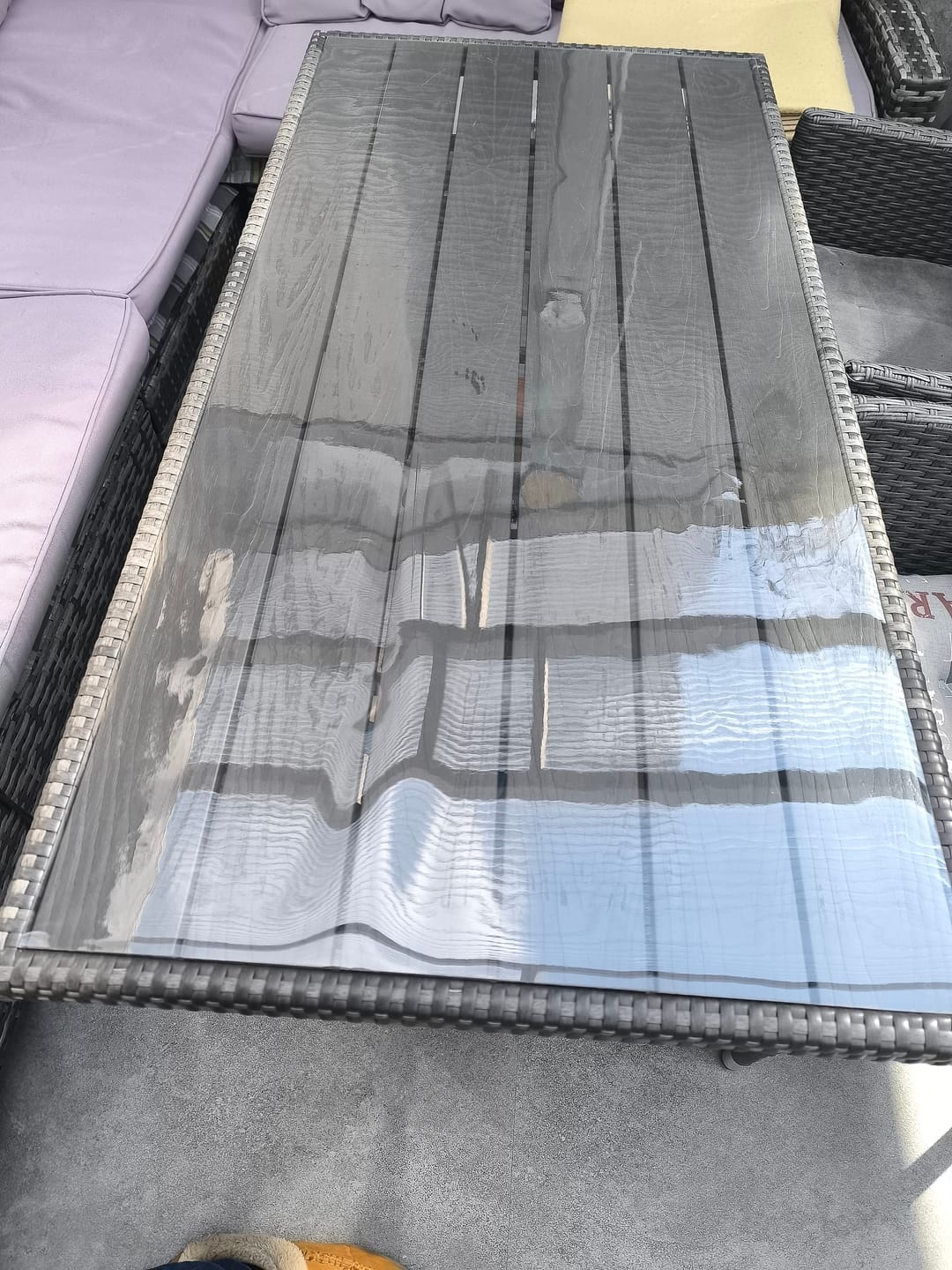 Customer photo review of Transparente Folie Schutzfolie glasklar mit abgeschrägter V-Kante, eckig