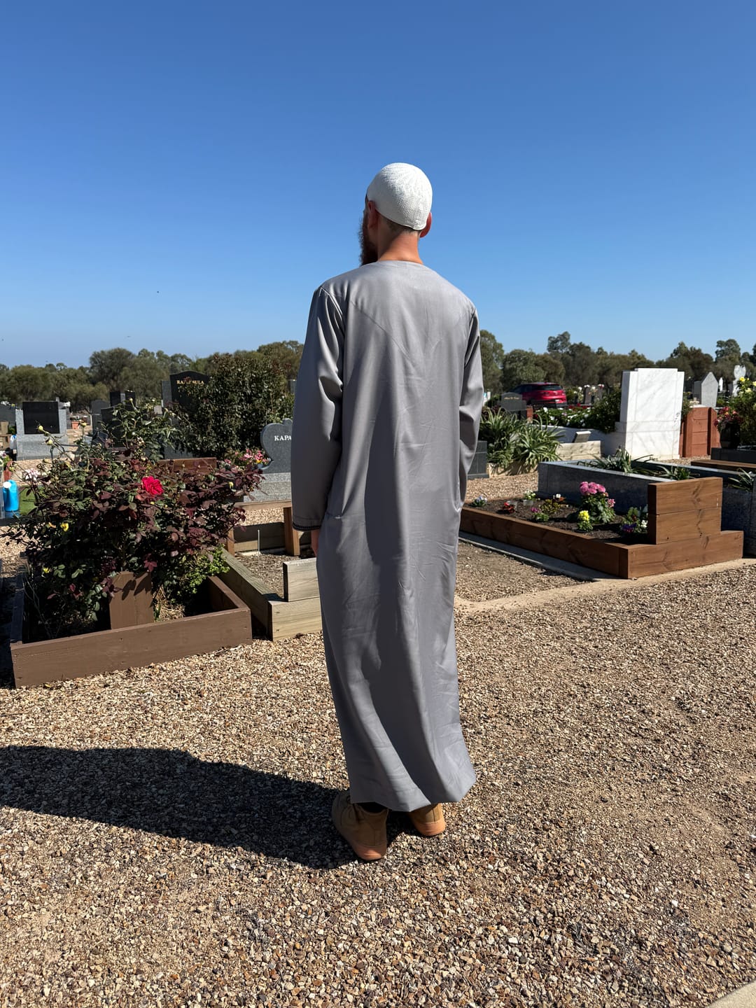 Customer photo review of Luxury Grey & Black Omani Thobe