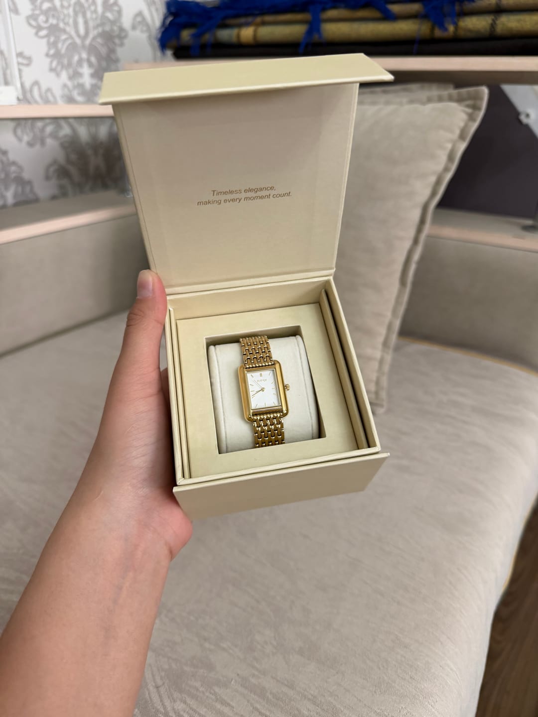 Customer photo review of Olivia Gold White