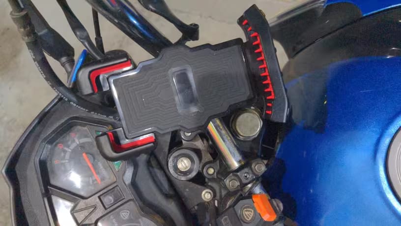 Customer photo review of Sicherer Motorrad & Fahrrad-Handyhalter – 1-Sekunden-Schnellverschluss