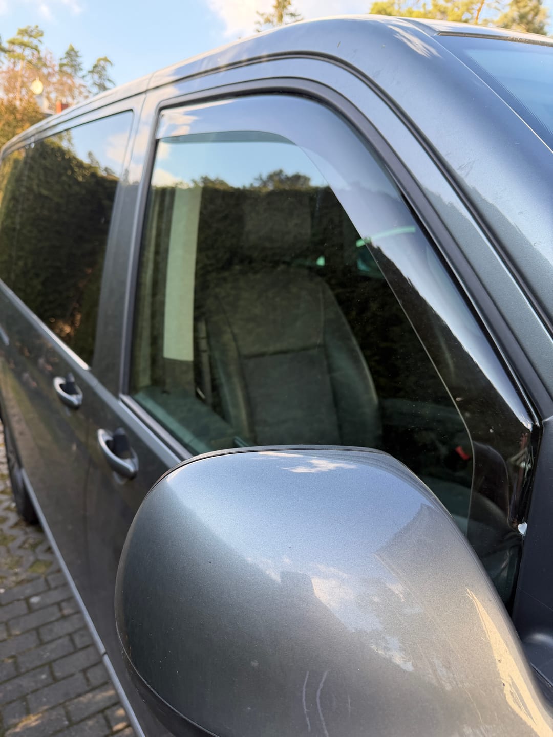 Customer photo review of Aerolift Windabweiser, Regenabweiser VW T5 - T6.1 Set