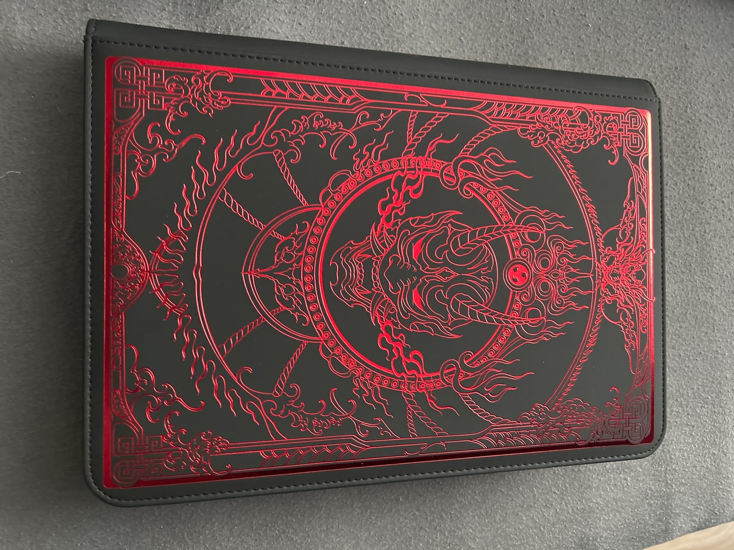 Customer photo review of BLOOD ONI - 9-Pocket Trading Card Binder