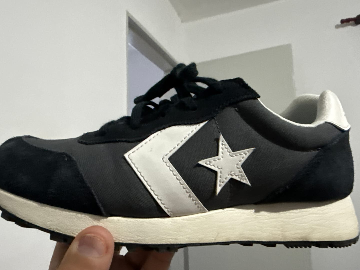 Customer photo review of Zapatillas Converse Omega Trainer OX Negro Gris