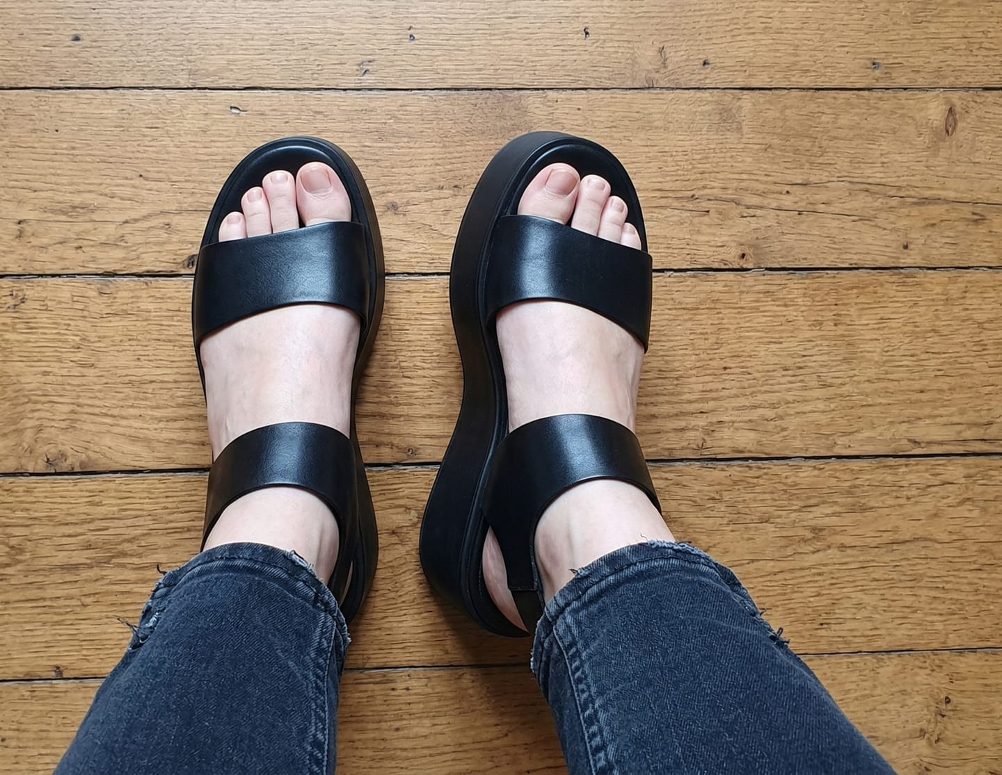 Customer photo review of Cample Platforms - Black