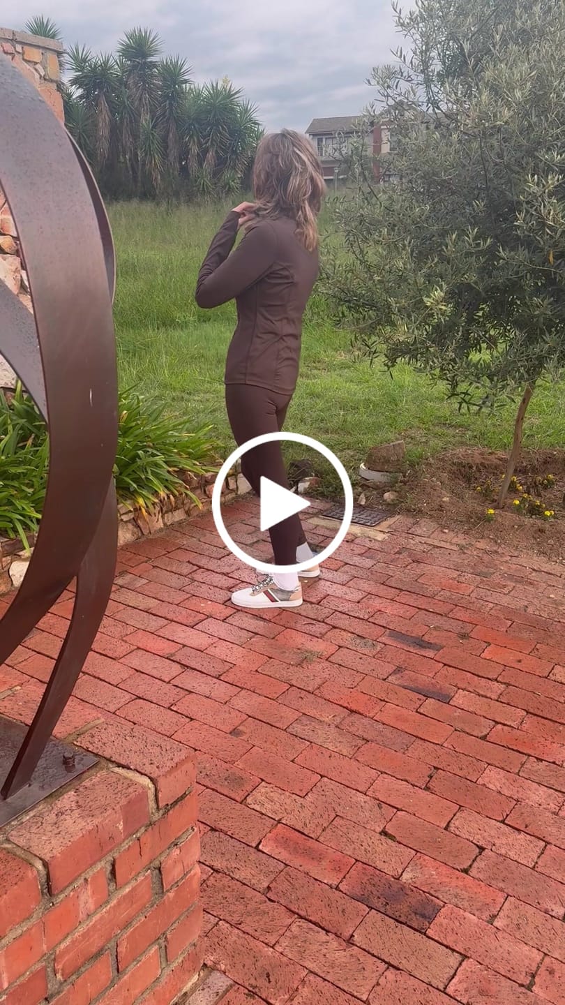 Customer video review of Cocoa Motion Jacket