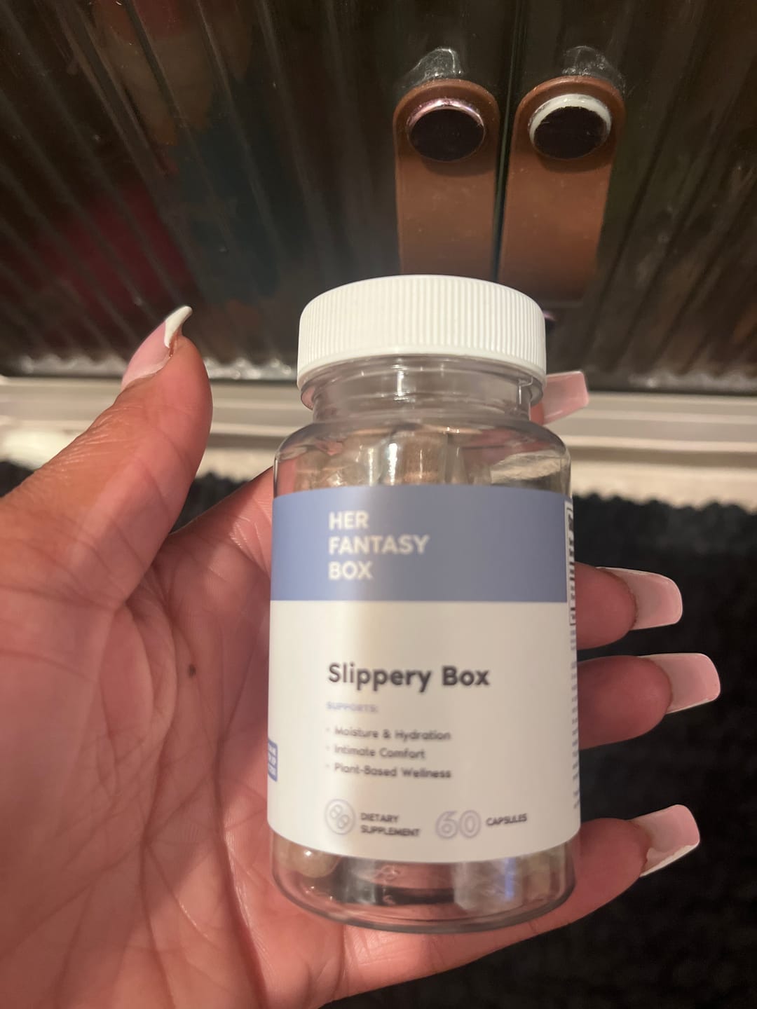 Customer photo review of Slippery Box - Extra Moisture Support Capsules