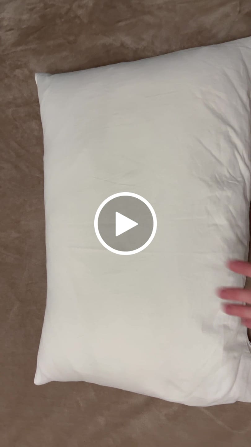 Customer video review of Pernă Plume Puf