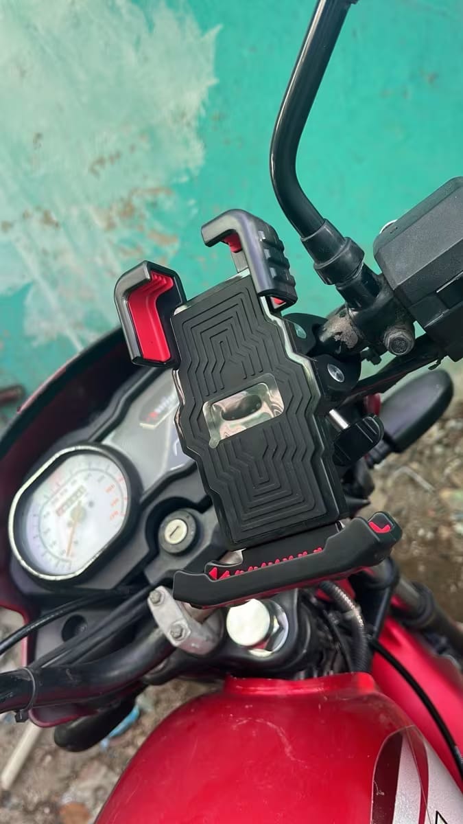 Customer photo review of Sicherer Motorrad & Fahrrad-Handyhalter – 1-Sekunden-Schnellverschluss