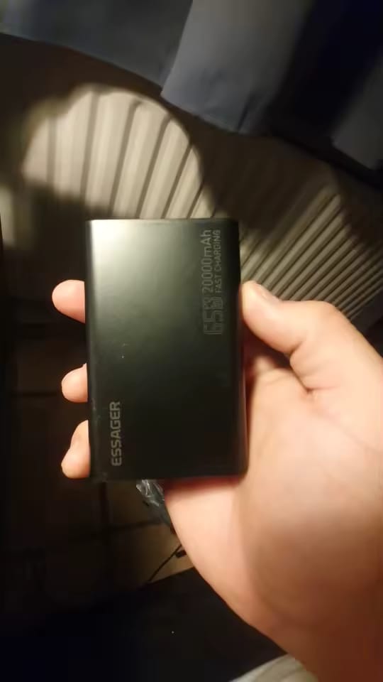 Customer photo review of 65W Fast Charging 20000mAh Portable Power Bank