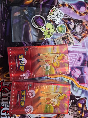 Customer photo review of Pokemon Gem Pack Vol 4 Booster Box [S-Chinese]