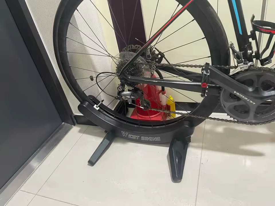 Customer photo review of Verstellbarer, tragbarer Fahrradständer & Aufbewahrungsständer