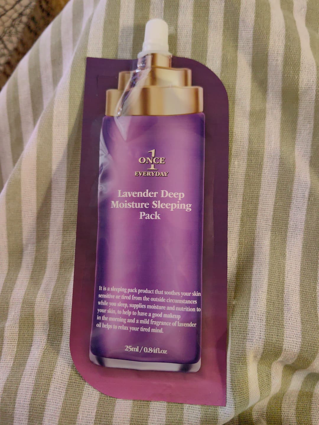 Customer photo review of Дълбоко хидратираща и успокояваща нощна гел-маска с лавандула Chamos Once Everyday