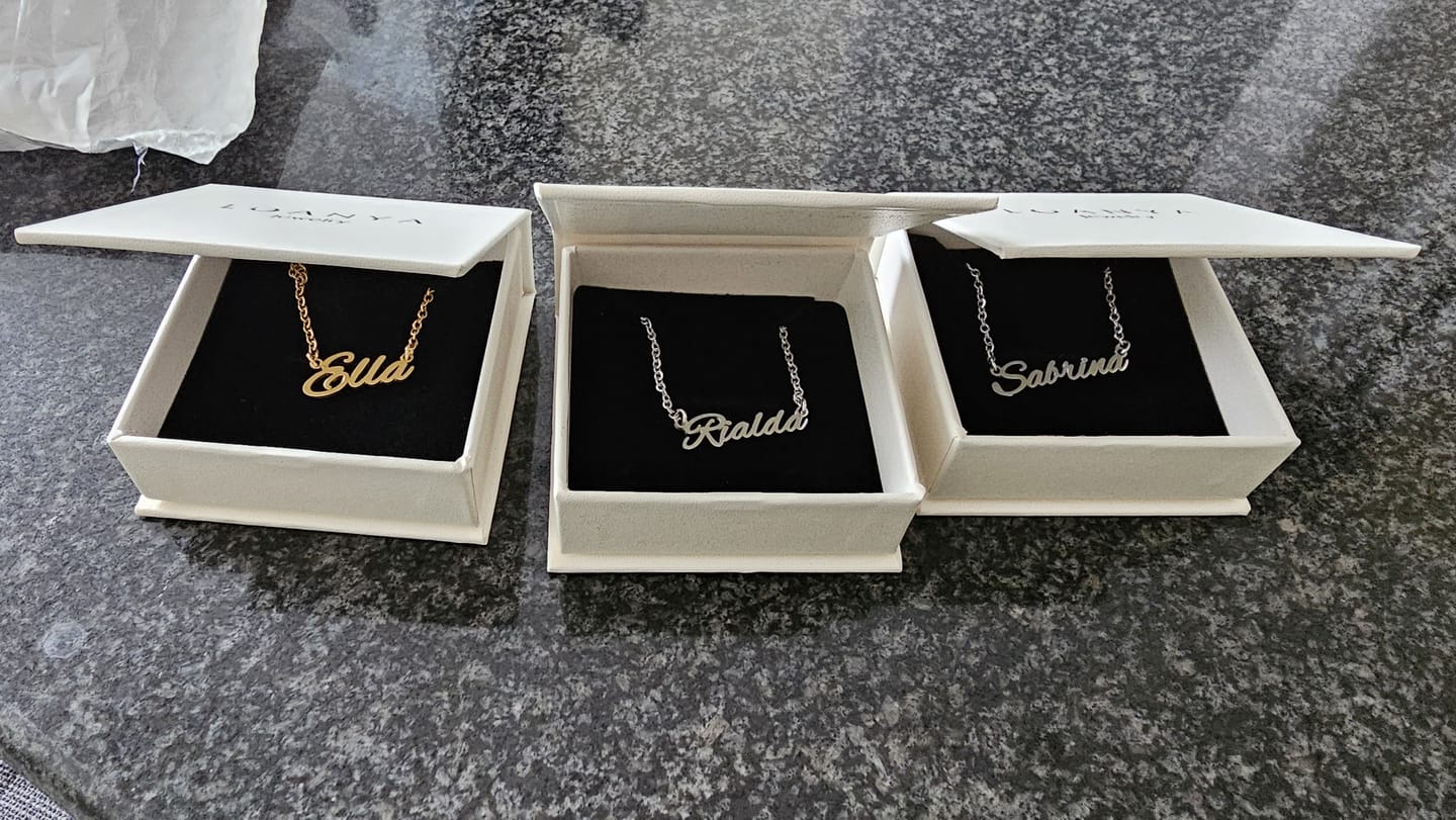 Customer photo review of Personalisierbare Namenskette