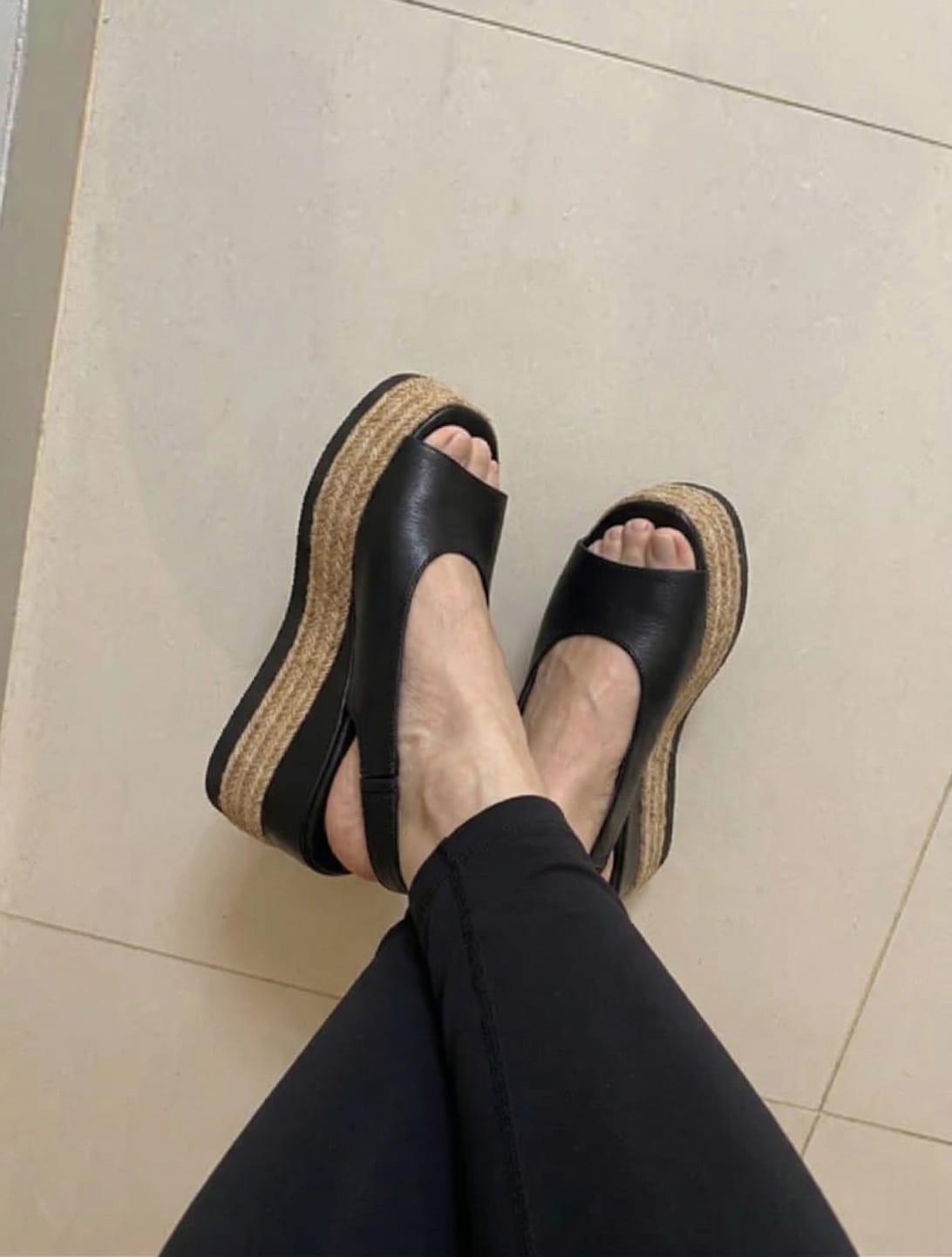 Customer photo review of Agnesa Black