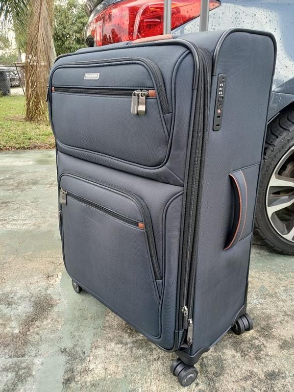 Customer photo review of Montecito 3.0 Softside Large Check-In Expandable Spinner