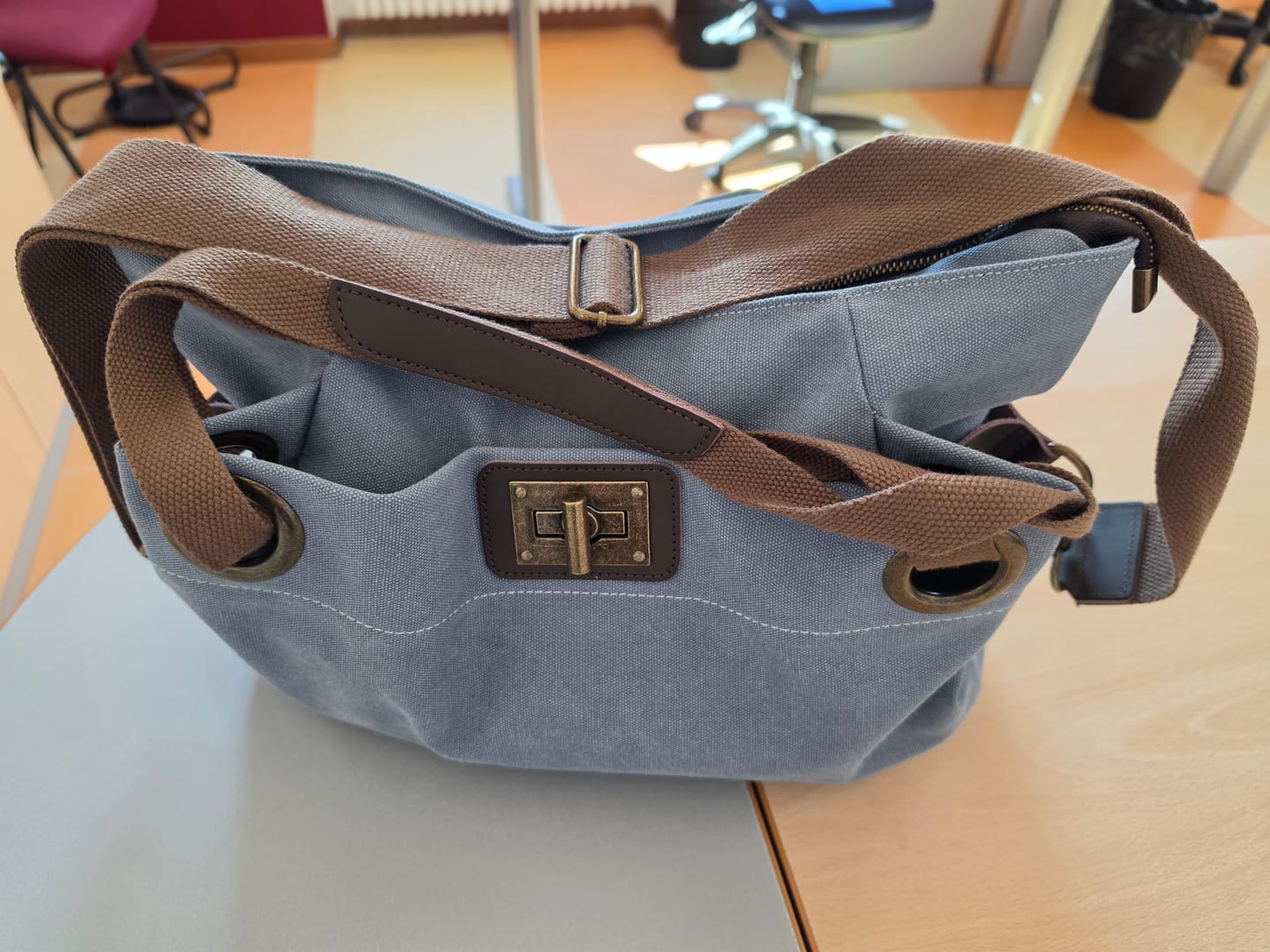 Customer photo review of PONT-DES-ARTS (MEDIUM)