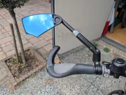 Customer photo review of Blendfreier, um 360° verstellbarer Fahrrad-Rückspiegel