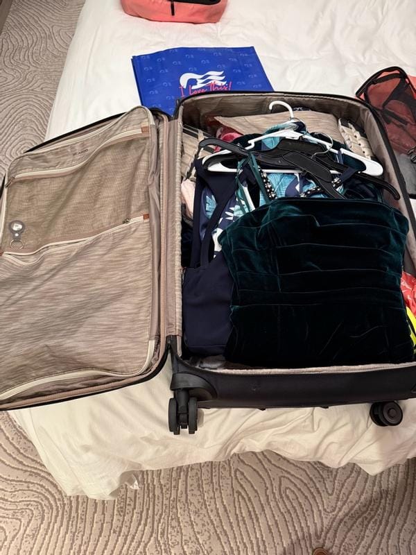 Customer photo review of Montecito 3.0 Softside Large Check-In Expandable Spinner