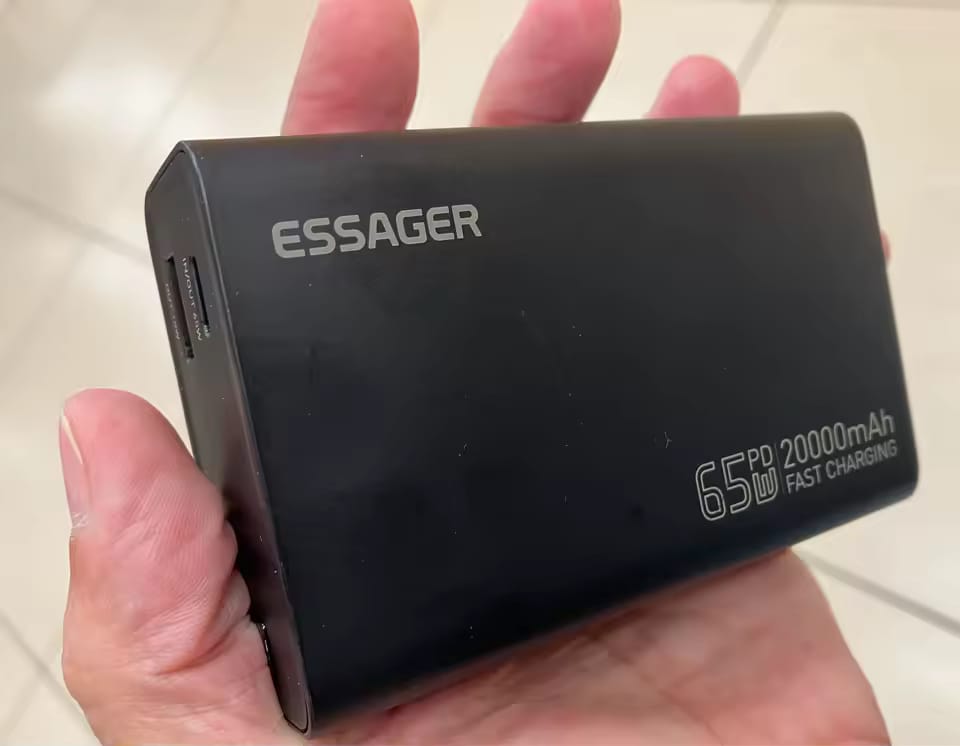 Customer photo review of 65W Fast Charging 20000mAh Portable Power Bank