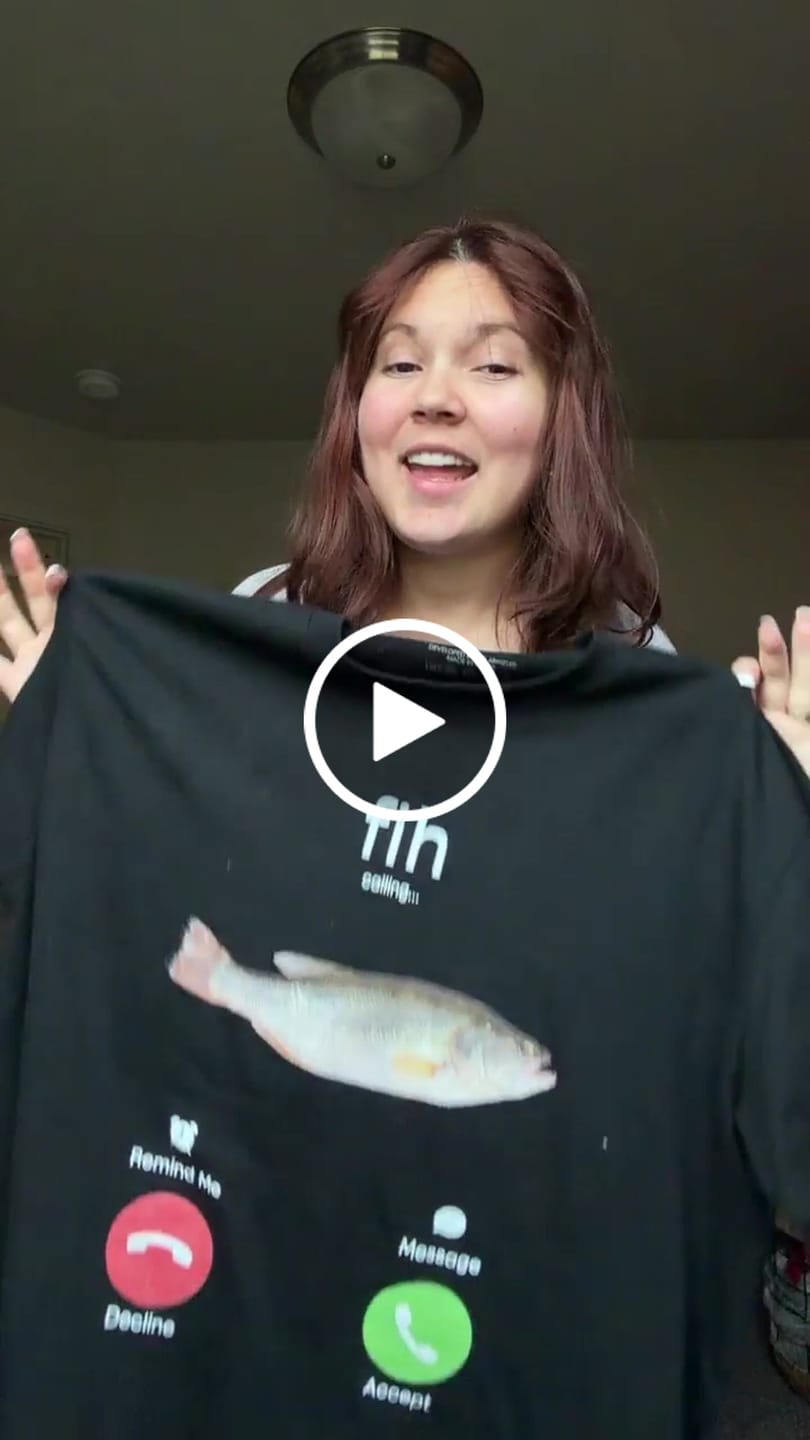 Customer video review of Fih Calling T-Shirt